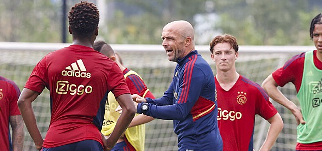 Foto: 'Ajax meldt zich officieel voor nieuwe spits'