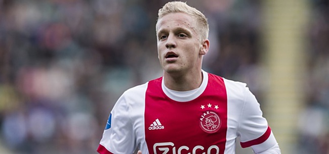 Foto: Van de Beek vol trots terug bij Ajax na debuut in Nederlands elftal