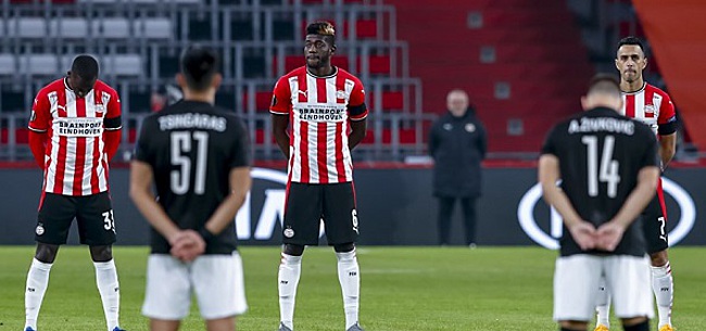 Foto: PSV-dissonant Zahavi boos na wissel: 'Dat zegt genoeg'