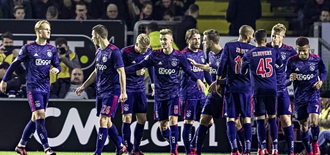 Foto: Ajax zegeviert op 'Europese avond' dankzij fraai doelpunt Dolberg
