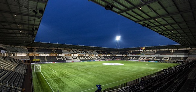Foto: Eredivisie-fans woedend: 'Zet ze vandaag nog uit de competitie'